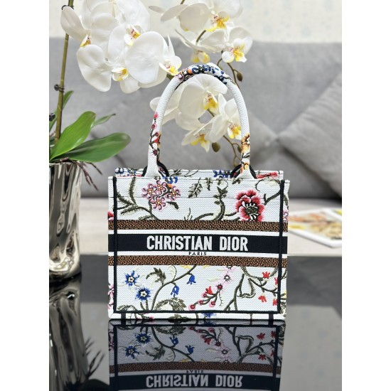 Tote book