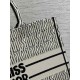 Tote book