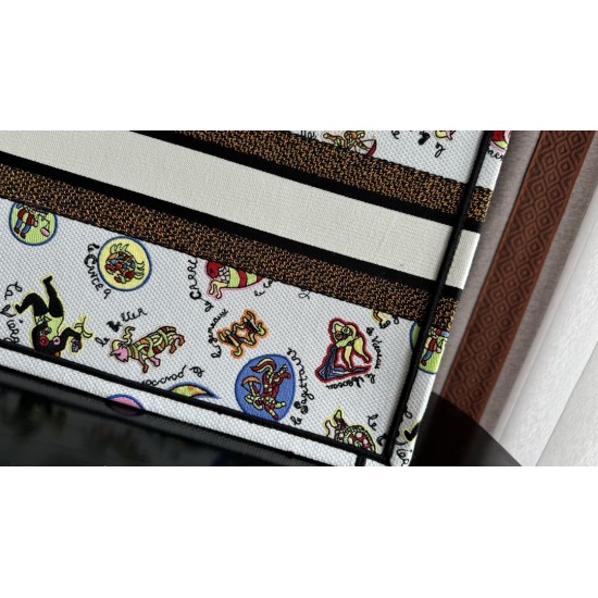 Tote book