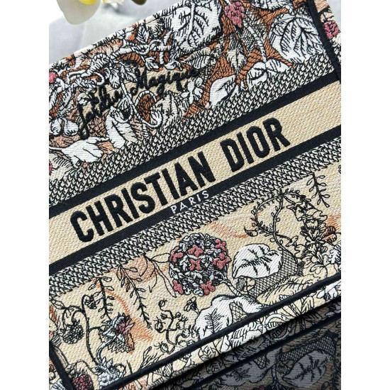 Tote book