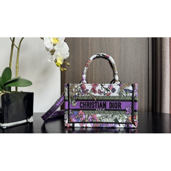 Tote book
