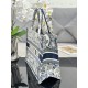 Tote book