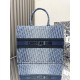 Tote book