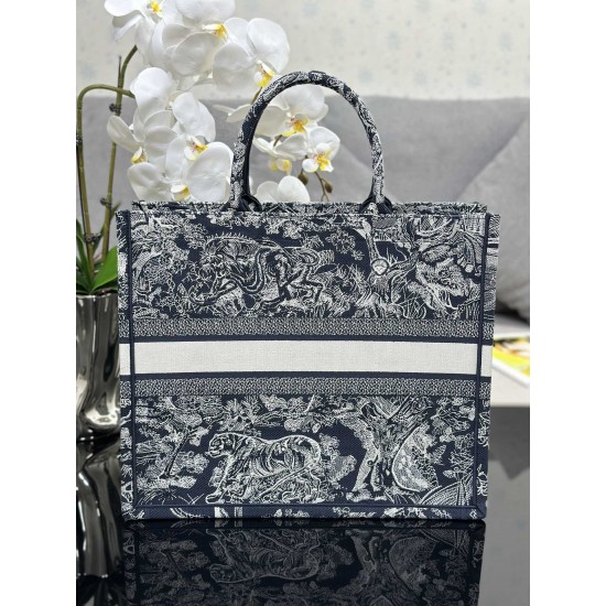 Tote book