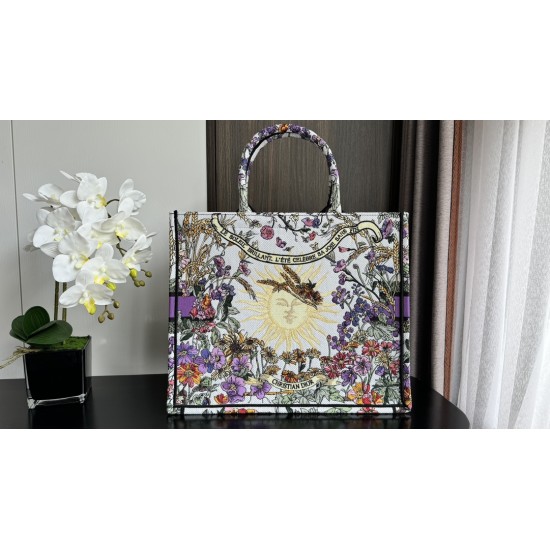 Tote book Tote book