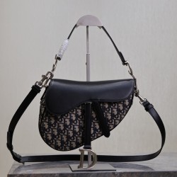 Saddle