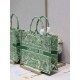Tote book Tote book