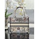 Tote book