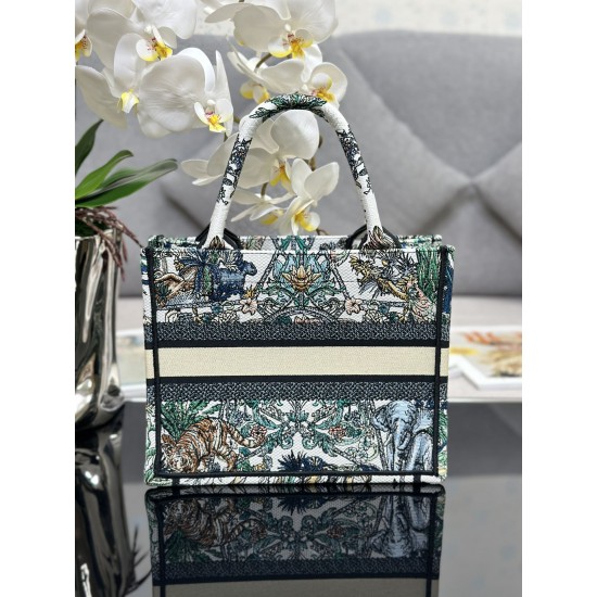Tote book