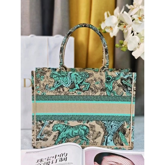 Tote book