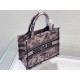 Tote book