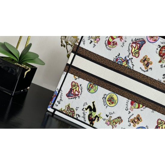 Tote book