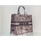 Tote book