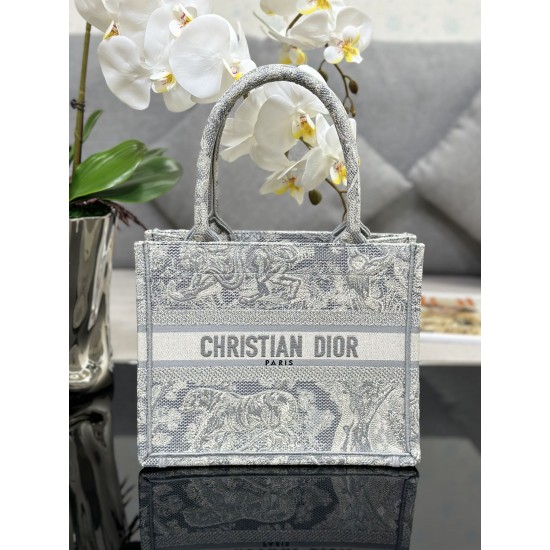 Tote book
