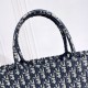 Tote book