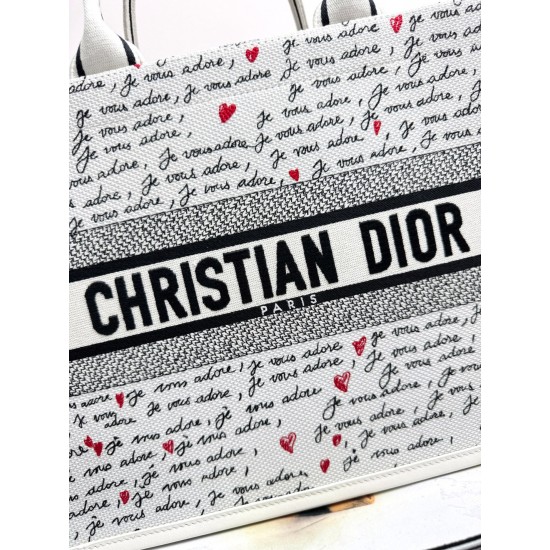 Tote book