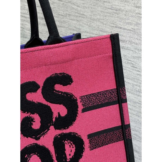 Tote book