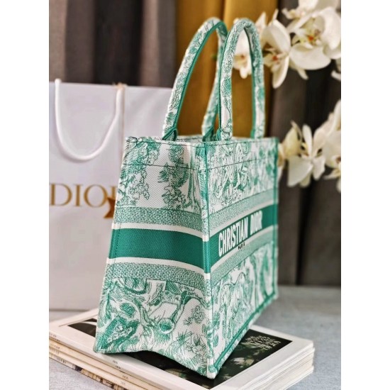 Tote book