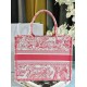 Tote book