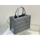 Tote book