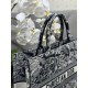Tote book