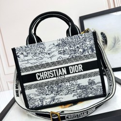 Tote book
