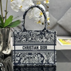 Tote book