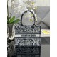 Tote book