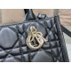 Tote book