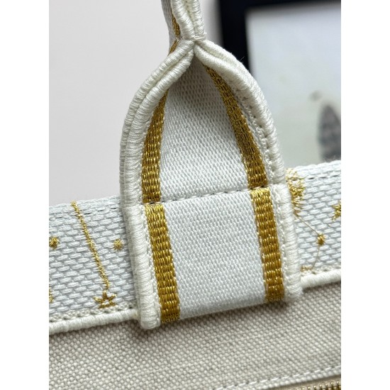 Tote book