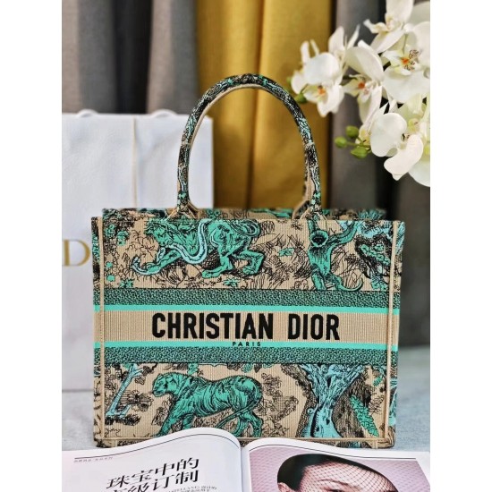 Tote book