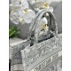 Tote book