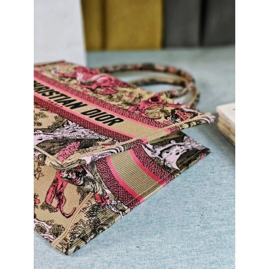 Tote book
