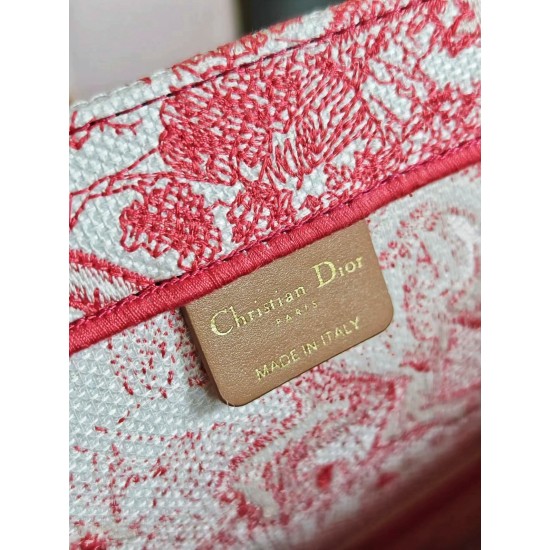 Tote book