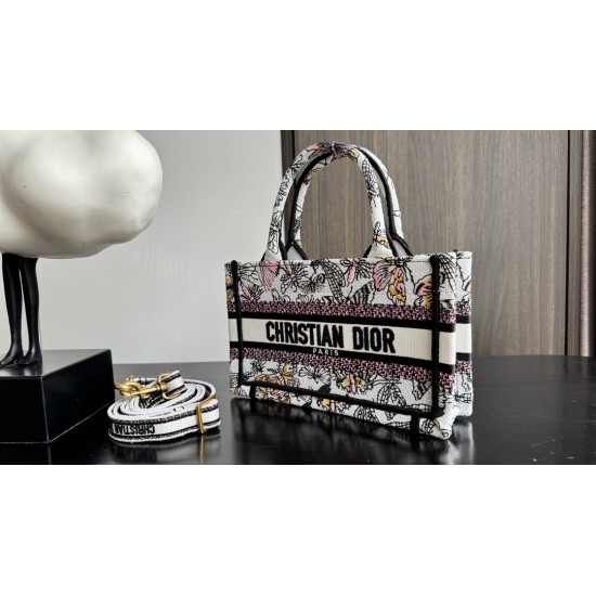 Tote book