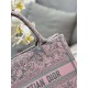 Tote book
