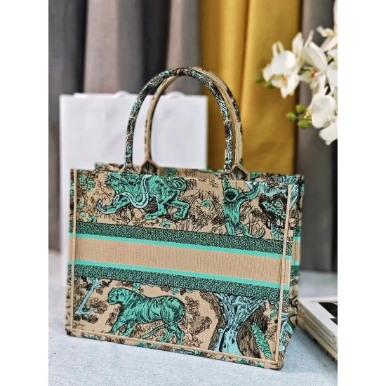 Tote book