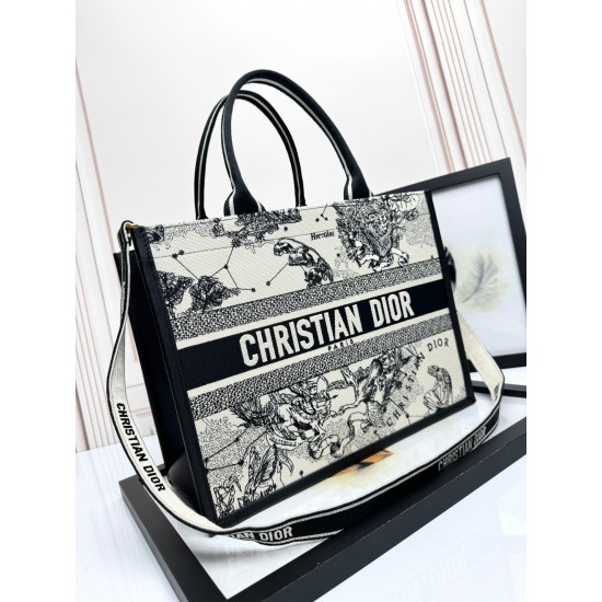 Tote book