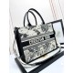 Tote book
