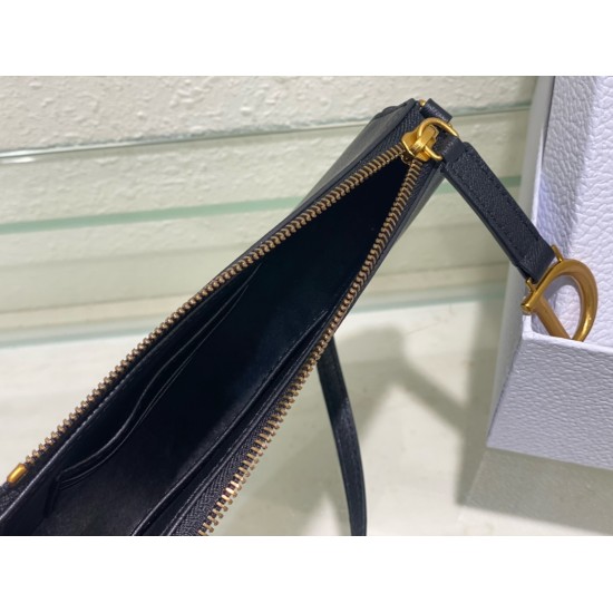 Saddle