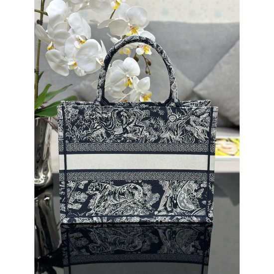 Tote book