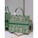 Tote book Tote book