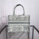 Tote book