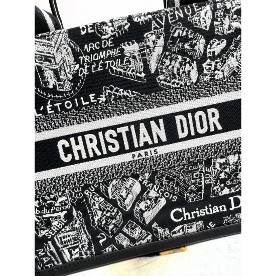 Tote book