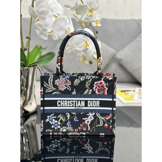 Tote book Tote book