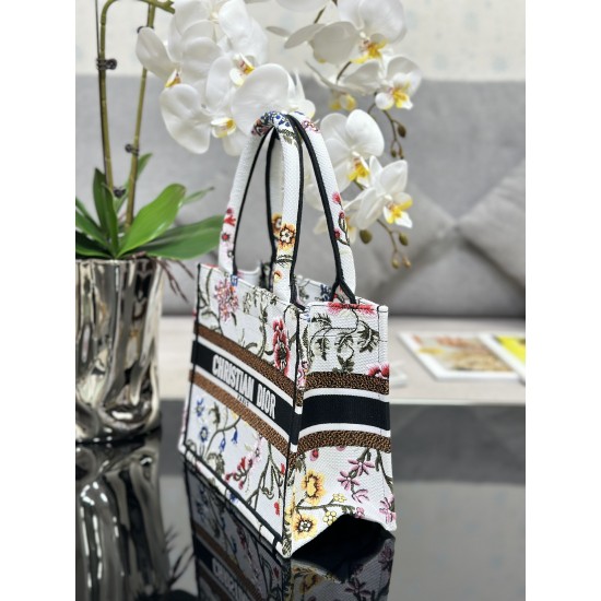 Tote book