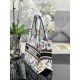 Tote book