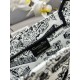 Tote book