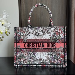 Tote book