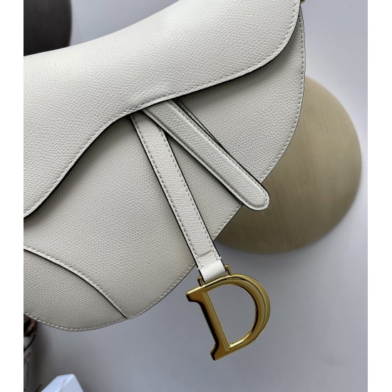 Saddle